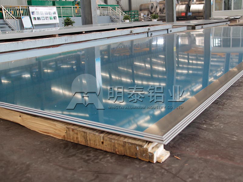 5052鋁板用于機(jī)械設(shè)備有哪些優(yōu)勢(shì)？一噸價(jià)格多少？